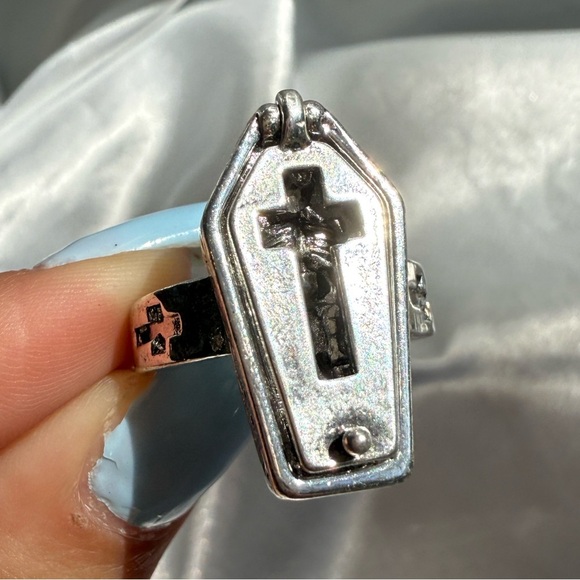 Halloween Vintage Silver Gothic Coffin Ring vampire skull - Picture 13 of 14